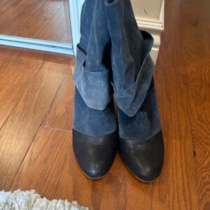 See By Chloé Two-Tone Foldover Heeled Boots